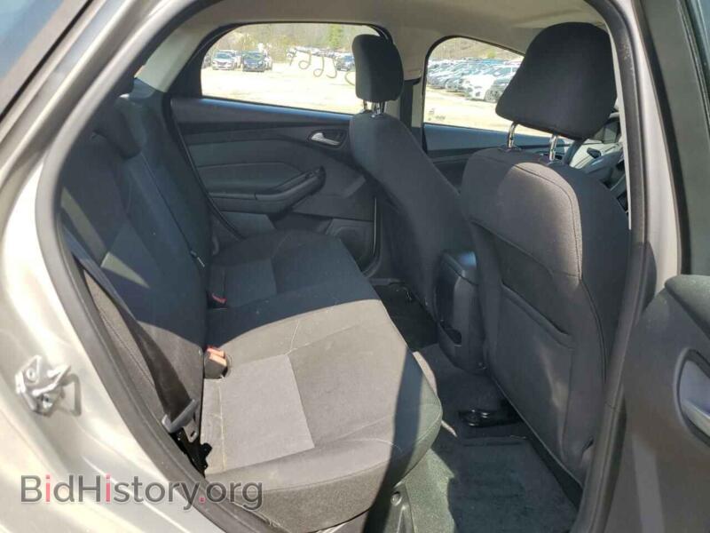 2015 Ford FOCUS (VIN 1FADP3F28FL208776) — photo 10 of 12