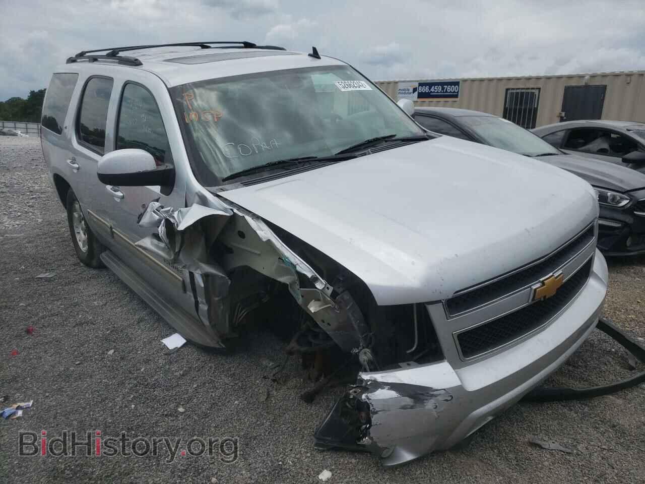 Photo 1GNSCBE03CR195376 - CHEVROLET TAHOE 2012