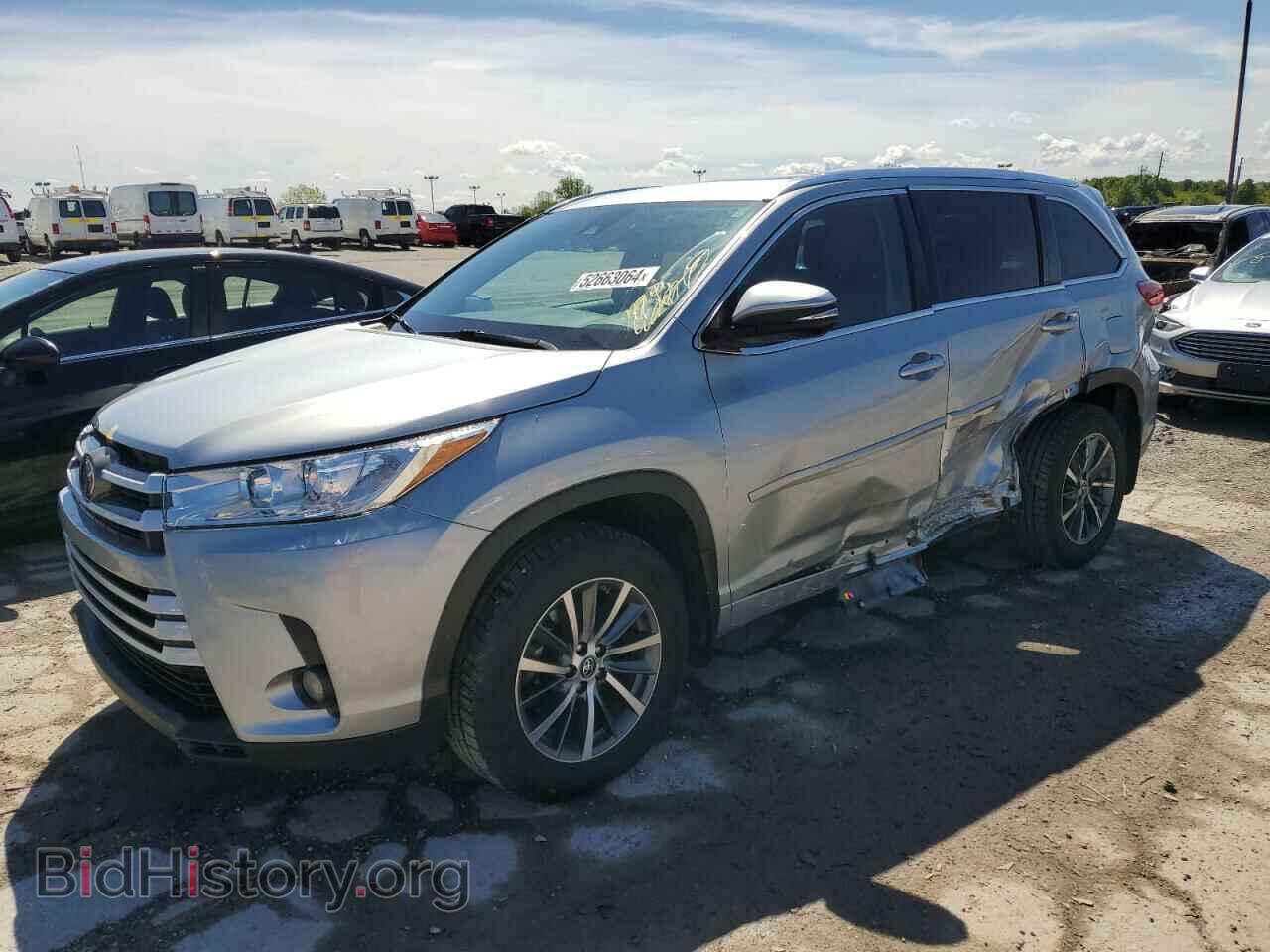 Фотография 5TDJZRFH8HS468322 - TOYOTA HIGHLANDER 2017
