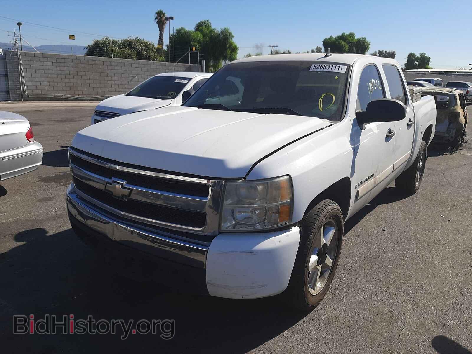 2007 CHEVROLET SILVERADO - VIN: 2GCEC13J371617754 - Фото 2