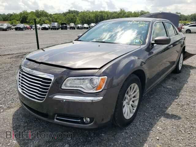 2013 CHRYSLER 300 - VIN: 2C3CCAAG1DH739891 - Фото 2