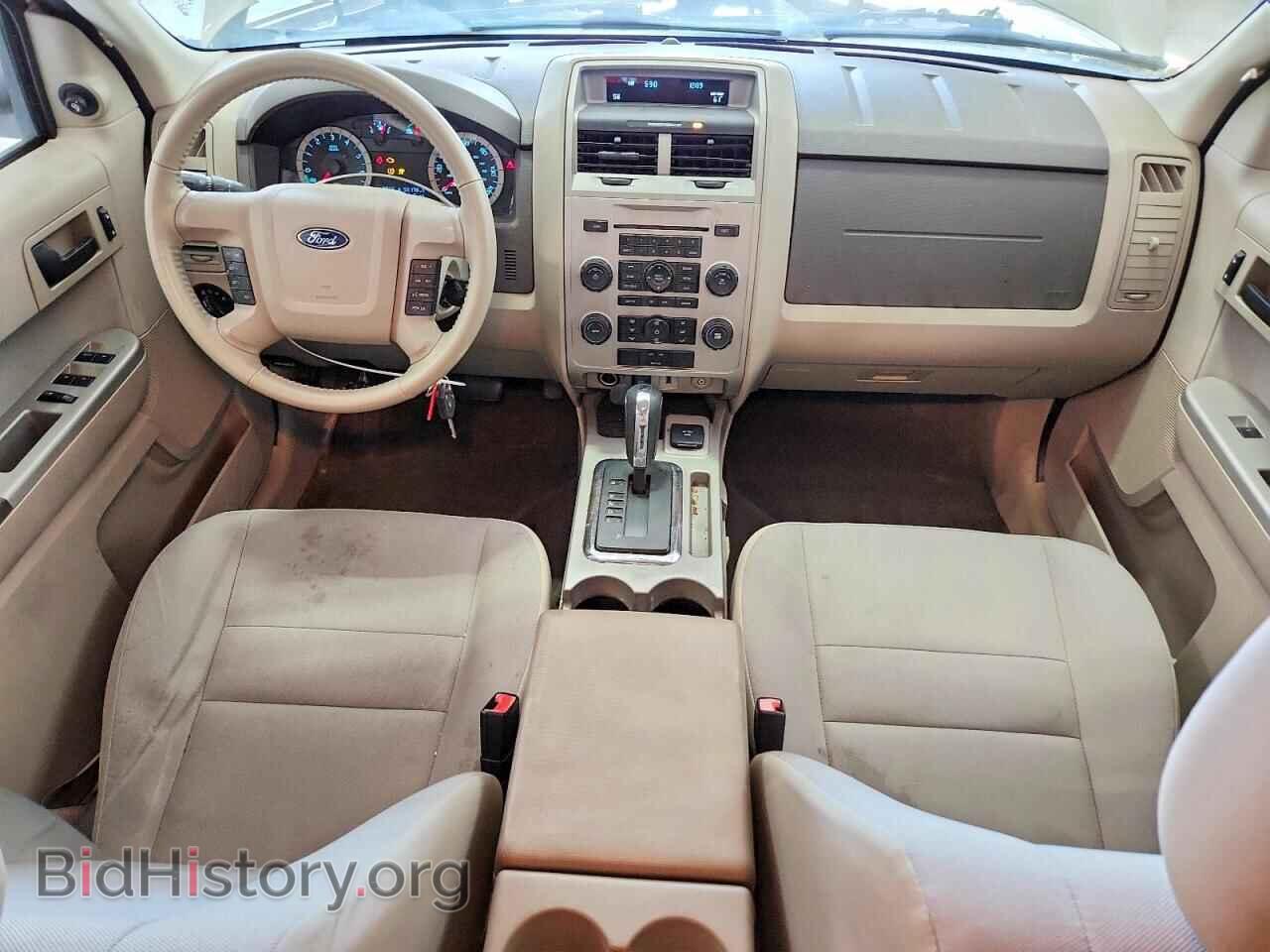 2011 FORD ESCAPE - VIN: 1FMCU5K33BKB48877 - Photo 8
