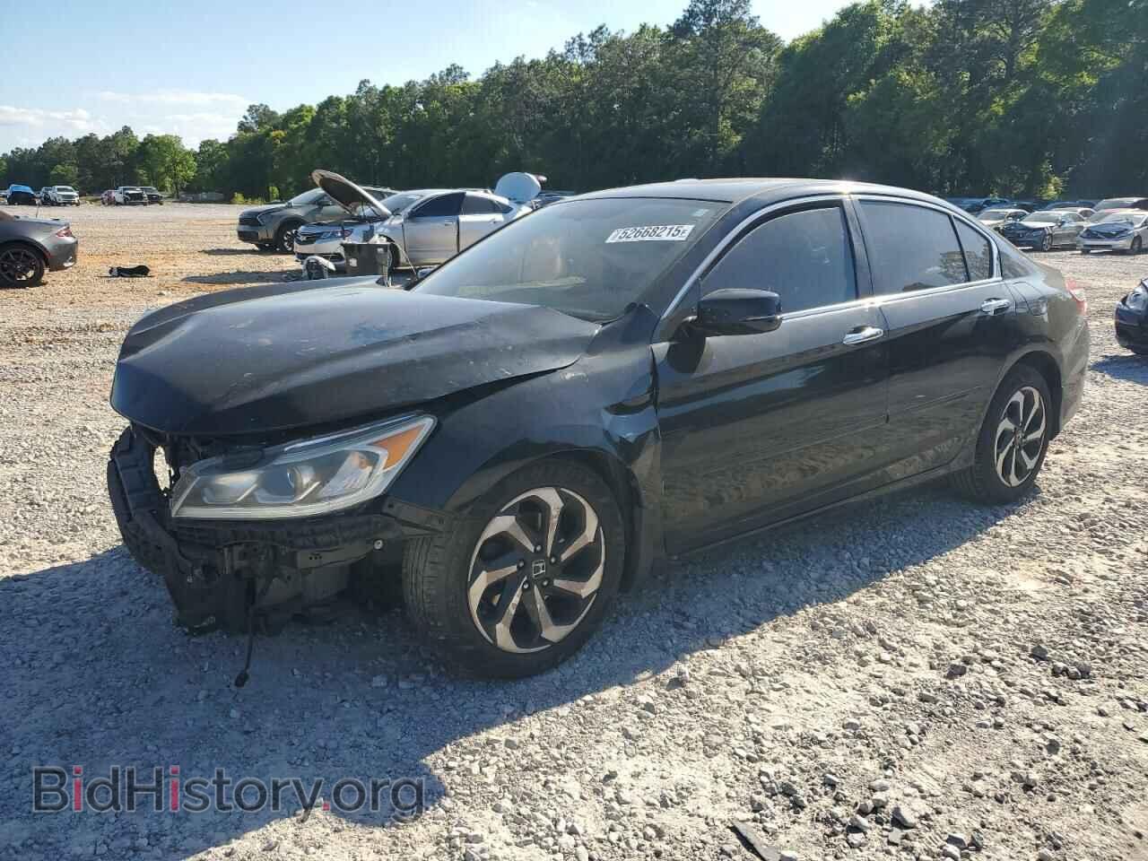 Photo 1HGCR2F80HA055521 - HONDA ACCORD 2017