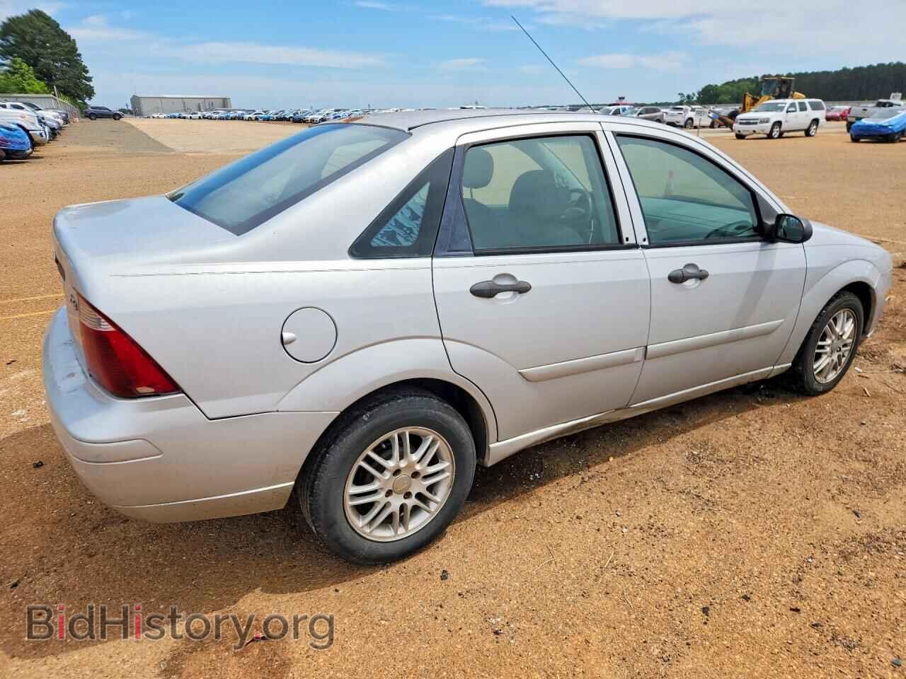 2006 FORD FOCUS - VIN: 1FAFP34N46W208004 - Photo 3