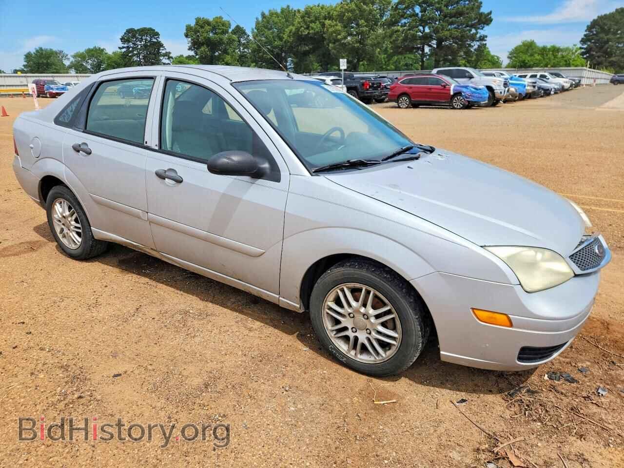 2006 FORD FOCUS - VIN: 1FAFP34N46W208004 - Photo 4