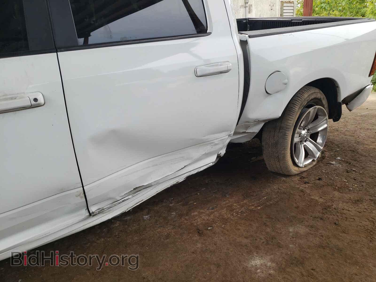 2011 DODGE RAM 1500 - VIN: 1D7RB1CT3BS676856 - Фото 9