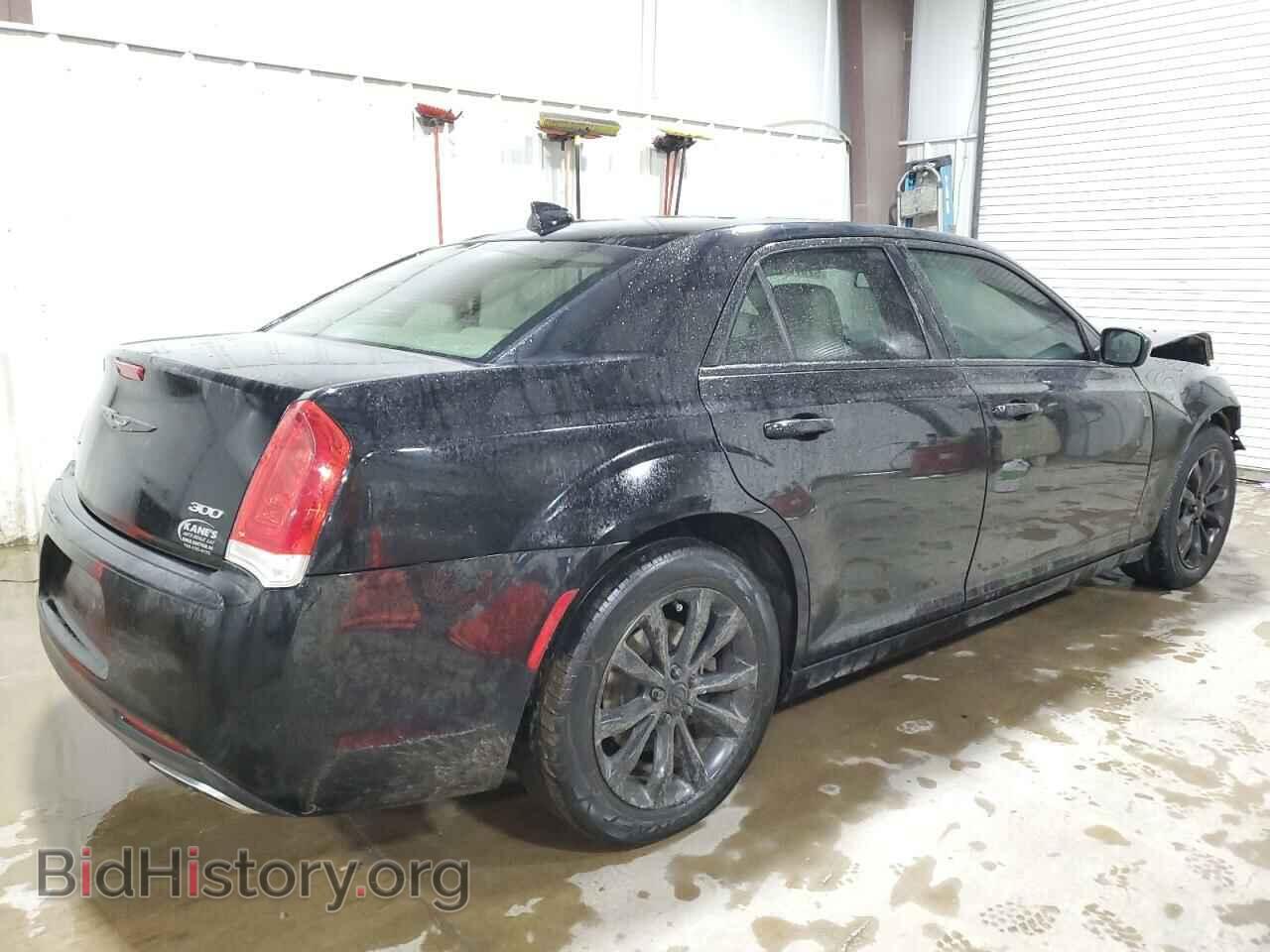 2016 CHRYSLER 300 - VIN: 2C3CCARG4GH208371 - Фото 3