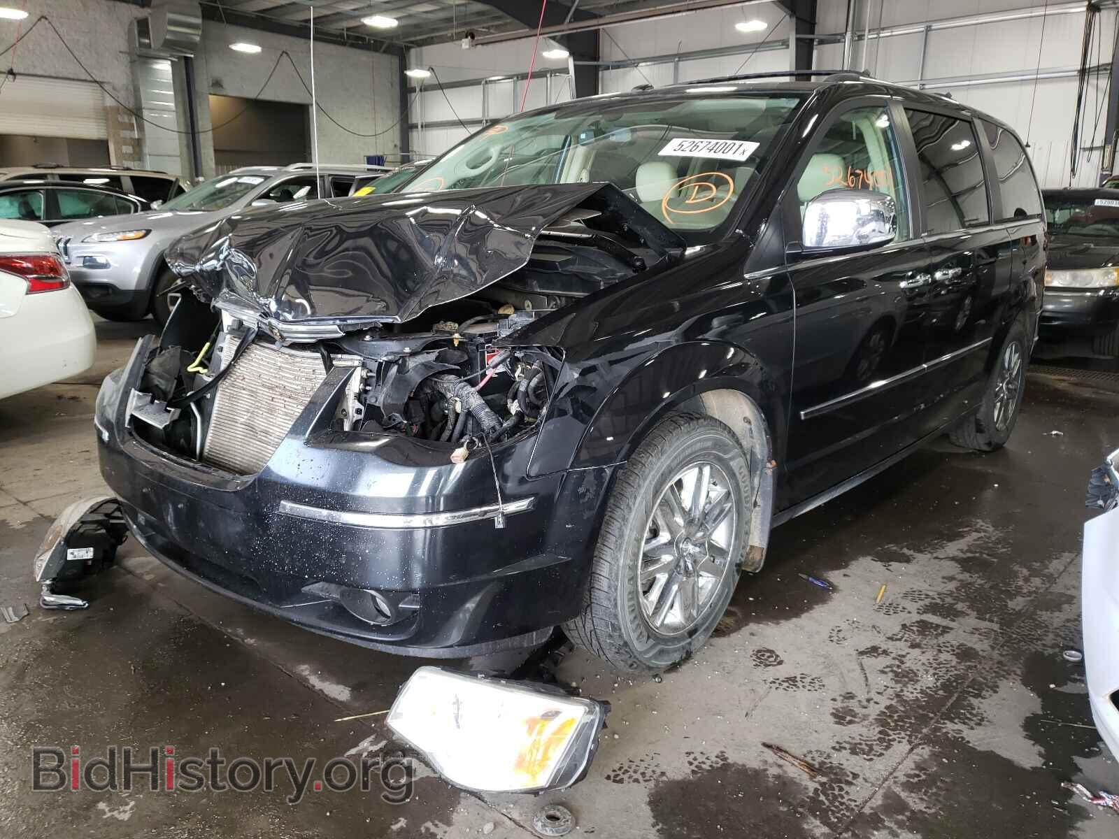 2010 CHRYSLER MINIVAN - VIN: 2A4RR6DXXAR100129 - Photo 2