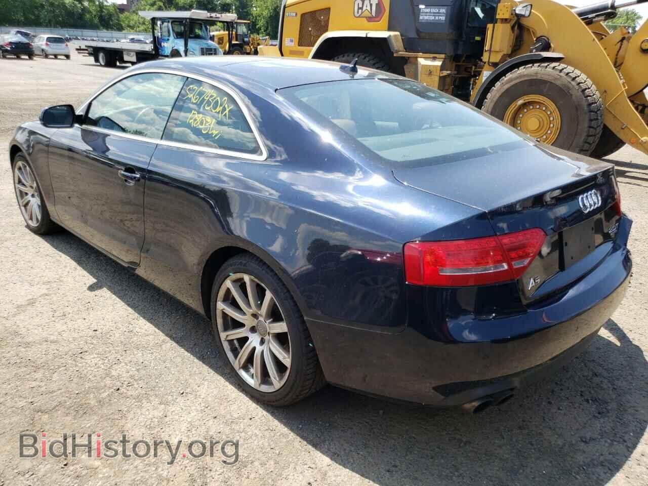 2011 AUDI A5 - VIN: WAULFAFR8BA084764 - Фото 3