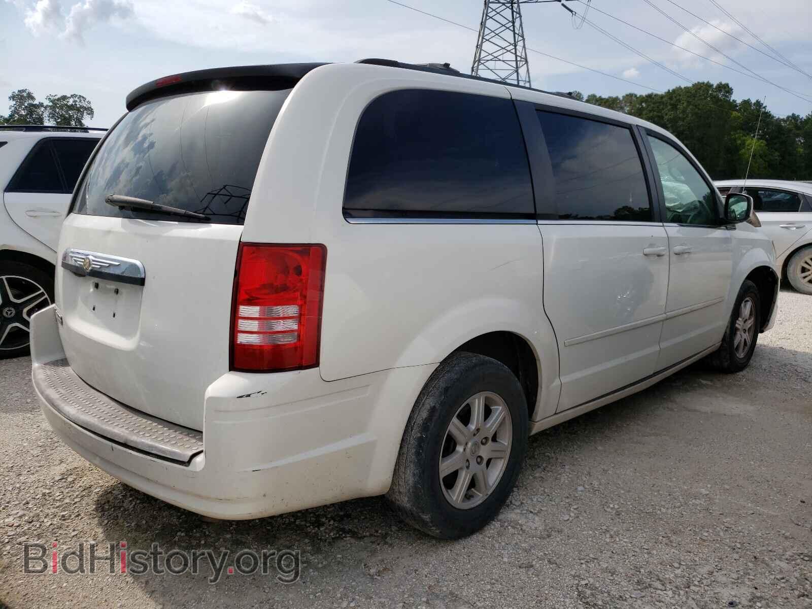2008 CHRYSLER MINIVAN - VIN: 2A8HR54PX8R124719 - Фото 4