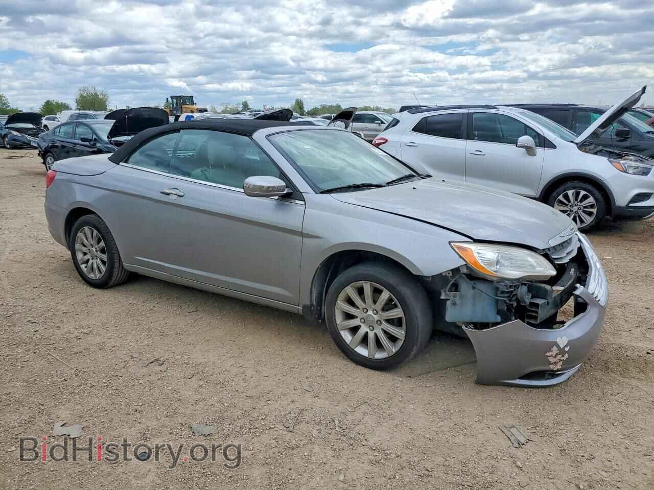 2013 CHRYSLER 200 - VIN: 1C3BCBEB9DN511595 - Photo 4