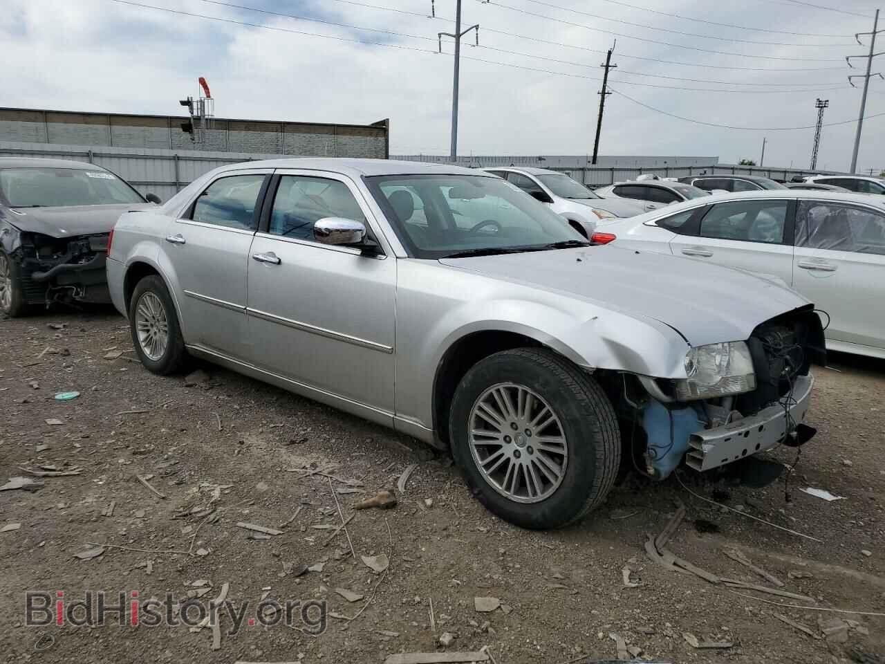 2010 CHRYSLER 300 - VIN: 2C3CA5CV5AH167034 - Фото 4