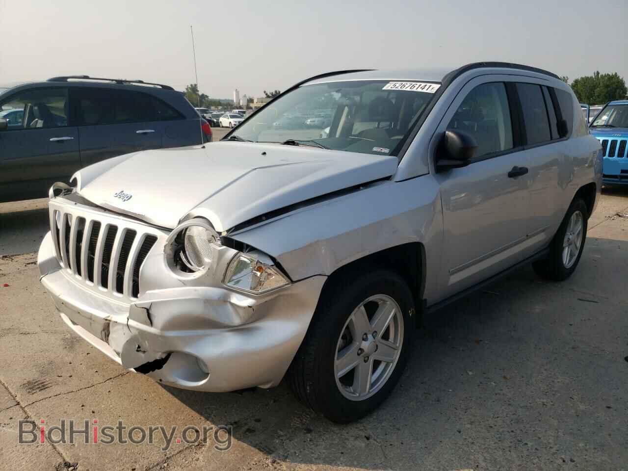 2009 JEEP COMPASS - VIN: 1J4FF47B69D118044 - Фото 2