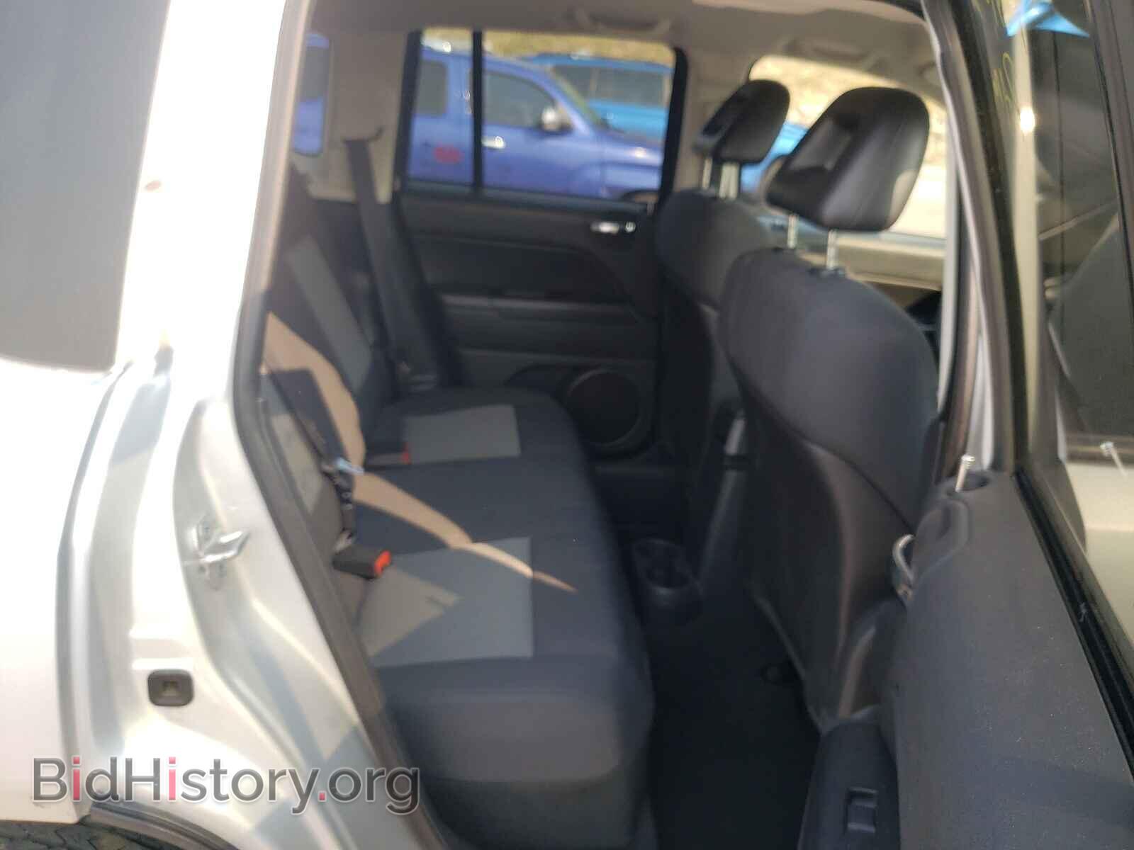 2009 JEEP COMPASS - VIN: 1J4FF47B69D118044 - Фото 6