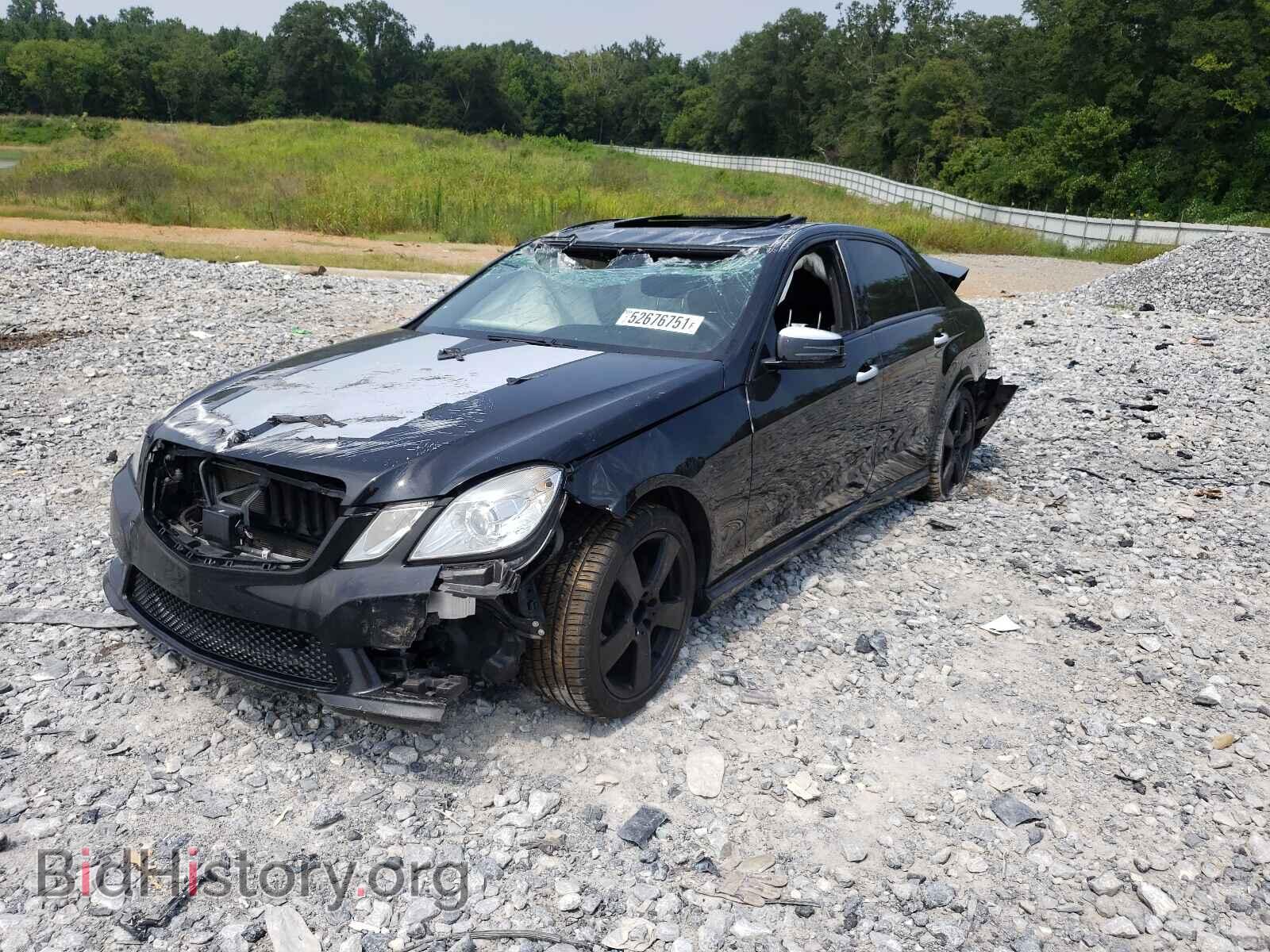2011 MERCEDES-BENZ E-CLASS - VIN: WDDHF5GB3BA335357 - Фото 2