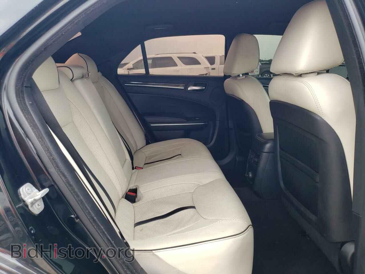 2014 CHRYSLER 300 - VIN: 2C3CCAAG4EH330978 - Фото 10