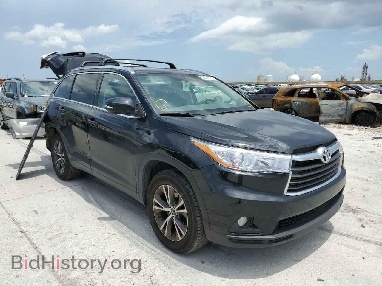 Фотография 5TDKKRFH0GS159953 - TOYOTA HIGHLANDER 2016