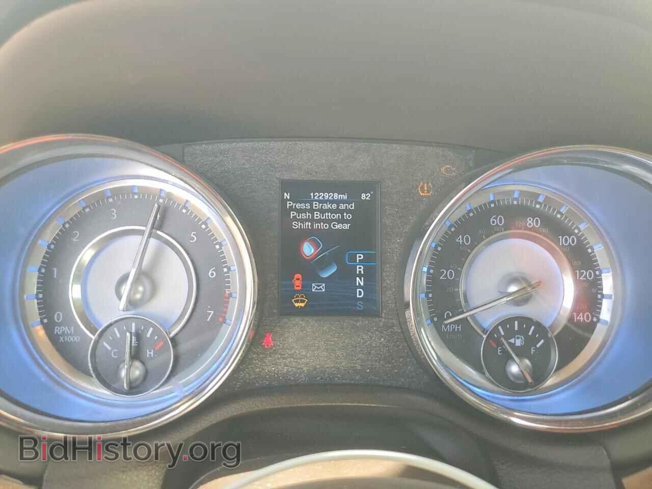 2012 CHRYSLER 300 - VIN: 2C3CCACG2CH274887 - Фото 9