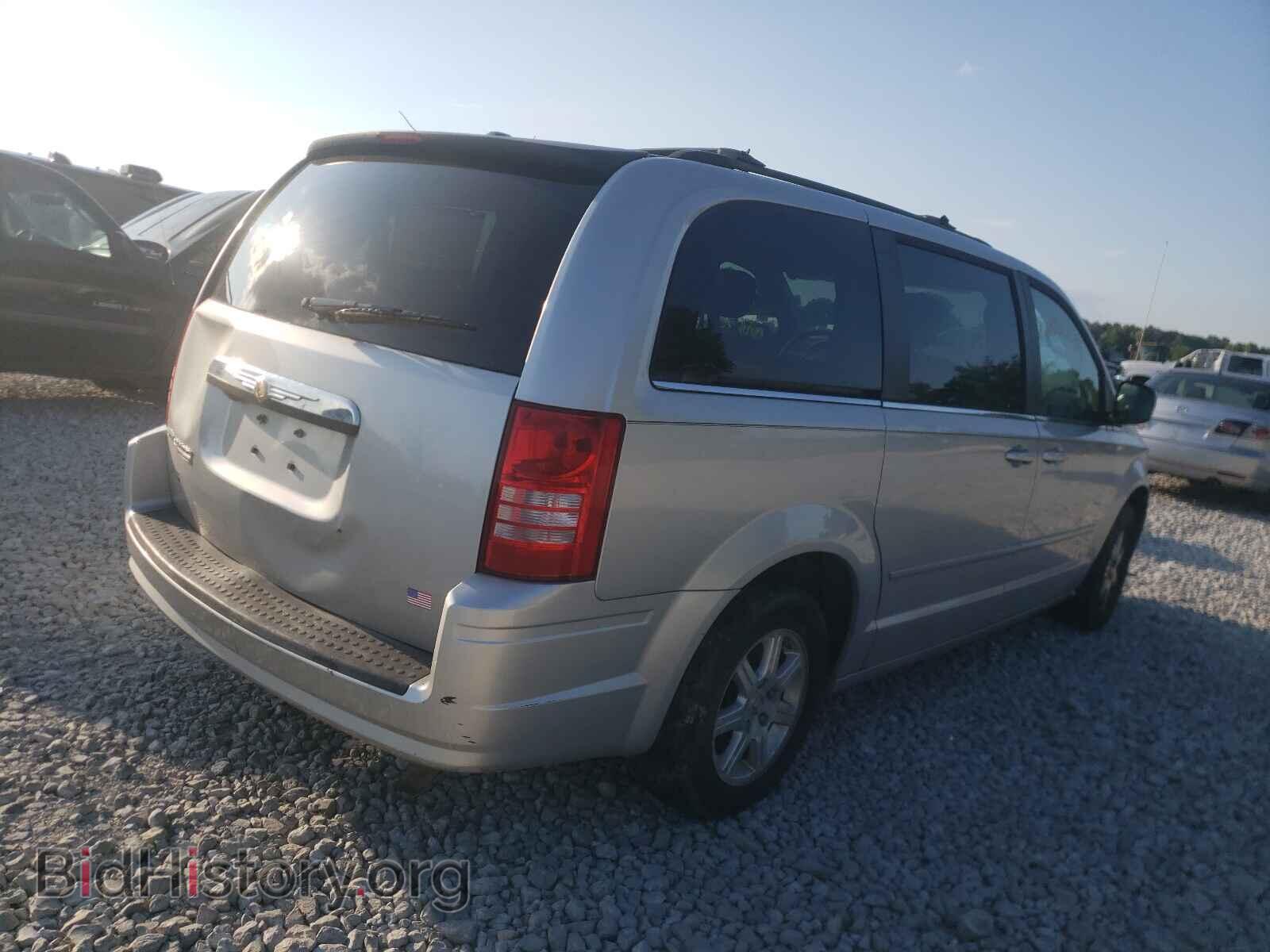 2008 CHRYSLER MINIVAN - VIN: 2A8HR54P98R699801 - Фото 4