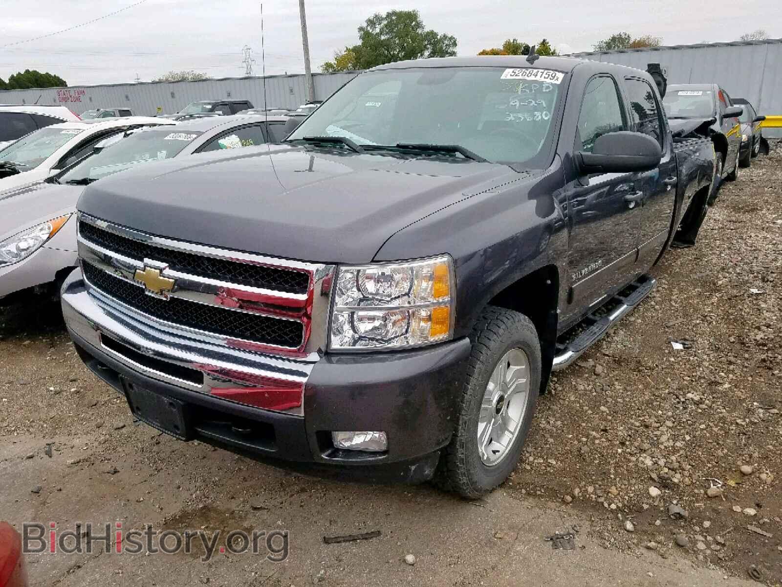 2011 CHEVROLET SILVERADO - VIN: 1GCPKSE34BF215971 - Фото 2