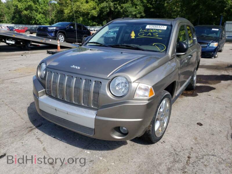 2008 Jeep COMPASS (VIN 1J8FF57W48D632139) — фото 2 из 10