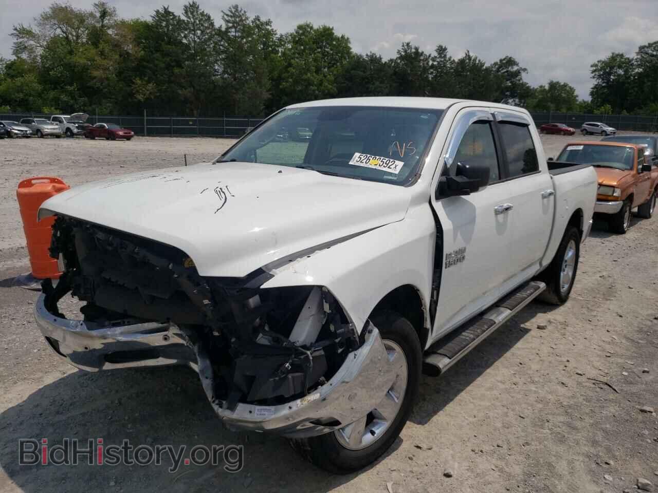 2016 RAM 1500 - VIN: 1C6RR7LG7GS370835 - Фото 2