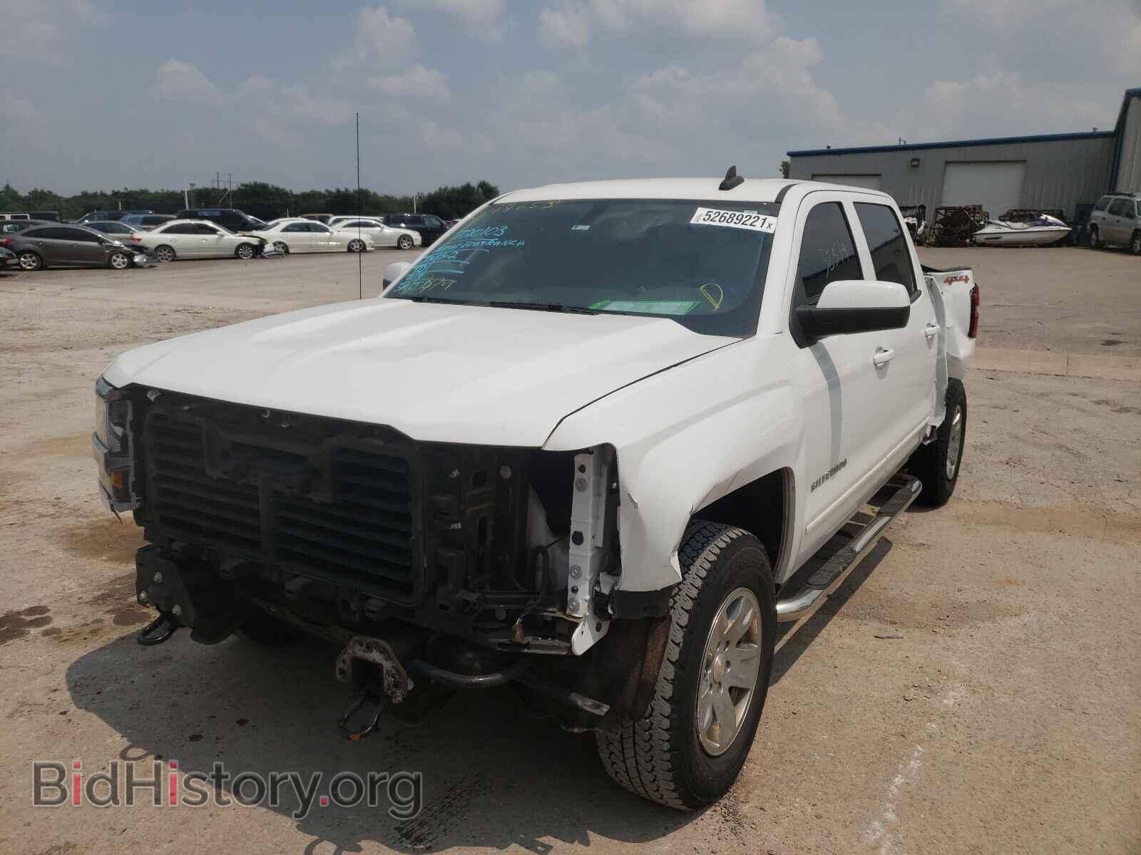 2017 CHEVROLET SILVERADO - VIN: 3GCUKREC6HG414653 - Фото 2
