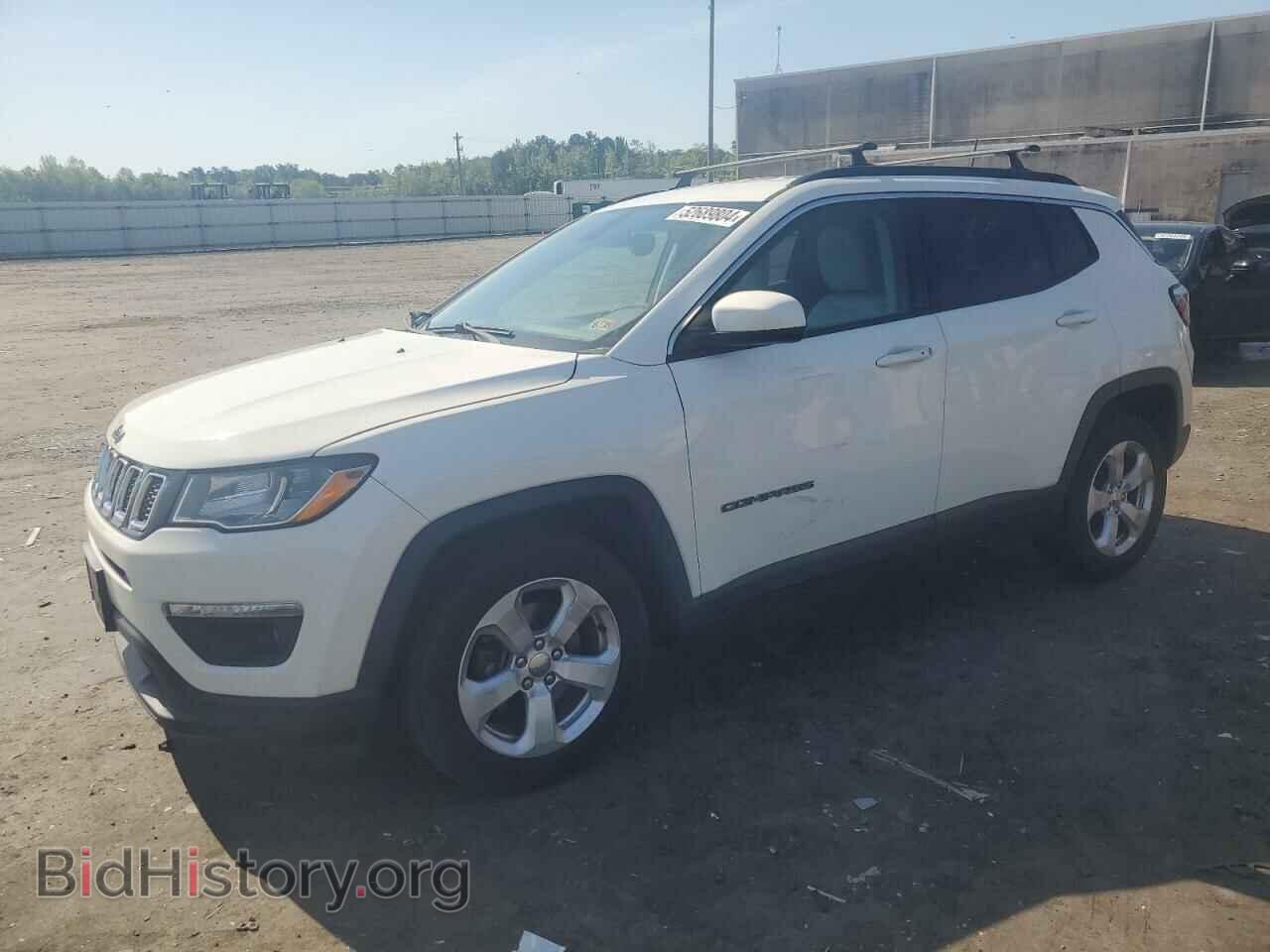 Фотография 3C4NJCBB3HT632847 - JEEP COMPASS 2017