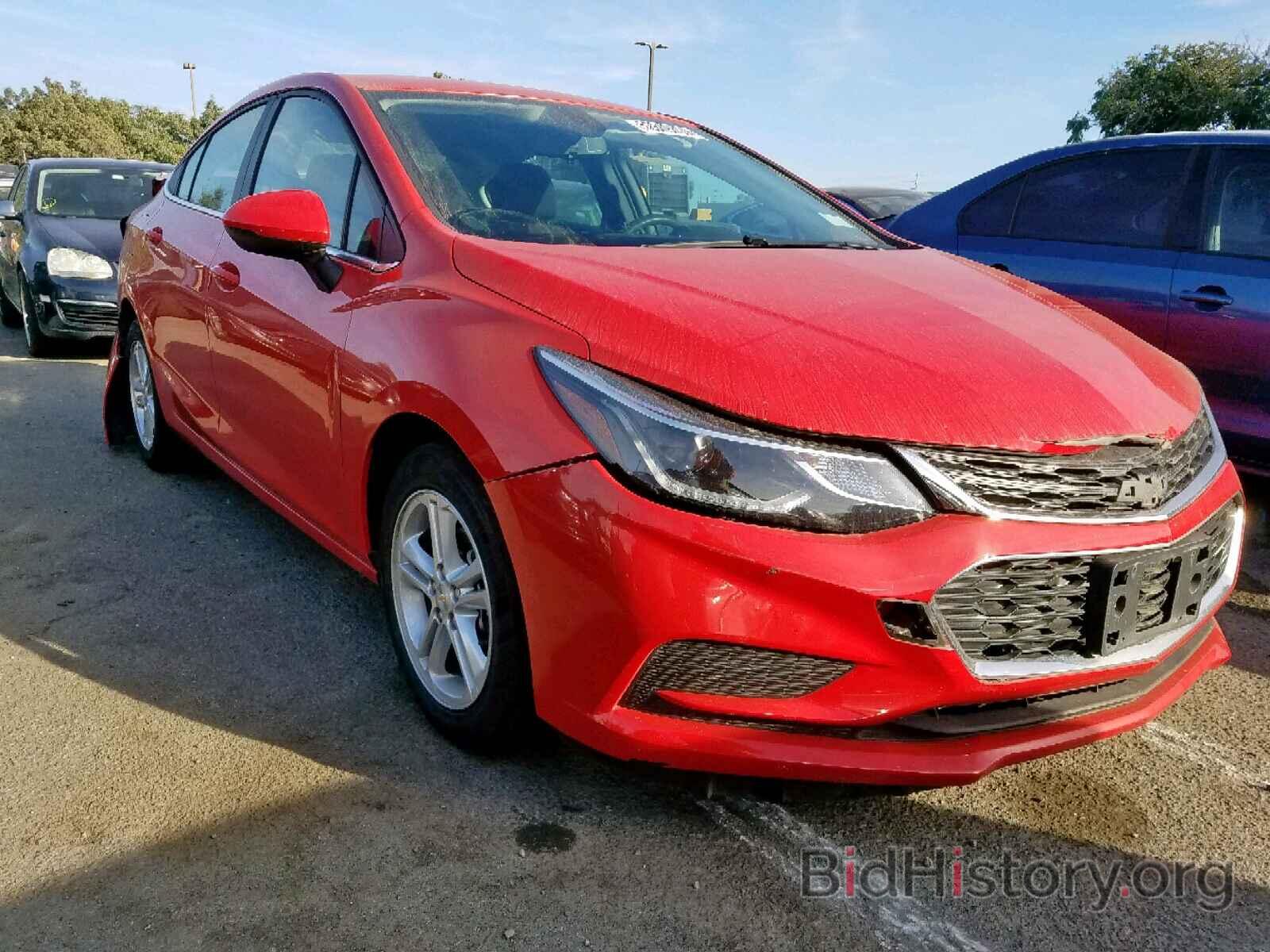 Photo 1G1BE5SM8J7113266 - CHEVROLET CRUZE 2018