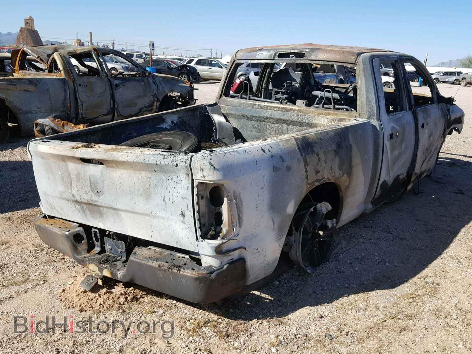 2018 RAM 1500 ST - VIN: 1C6RR6FG1JS280321 - Фото 4