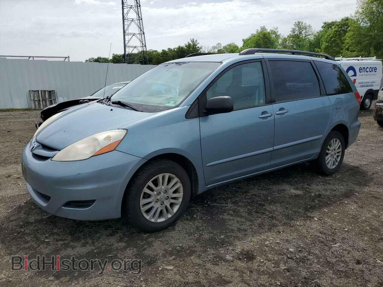 Photo 5TDBK23C28S015516 - TOYOTA All Models 2008