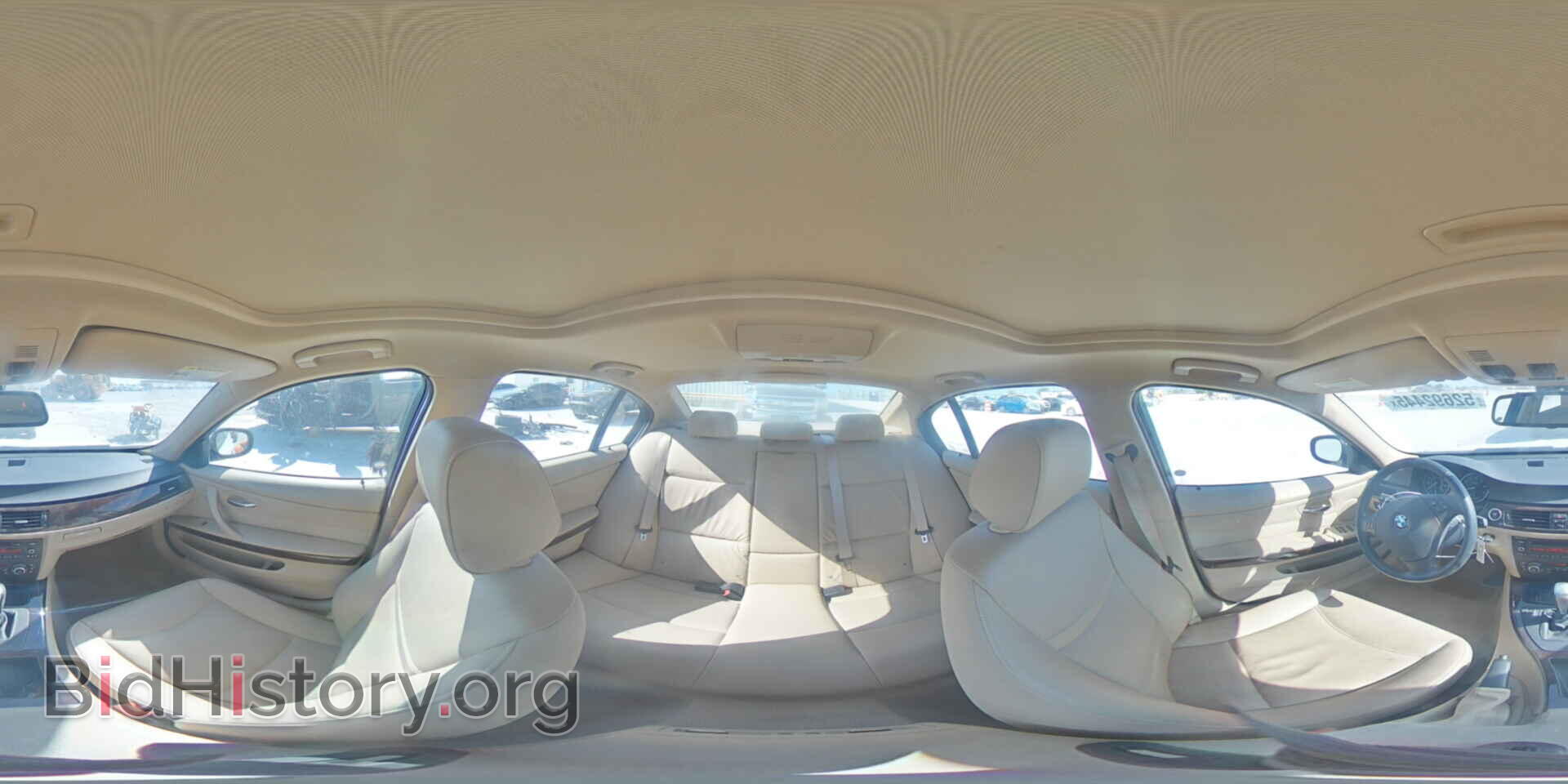 2011 BMW 3 SERIES - VIN: WBAPH7C50BE674613 - Фото 12