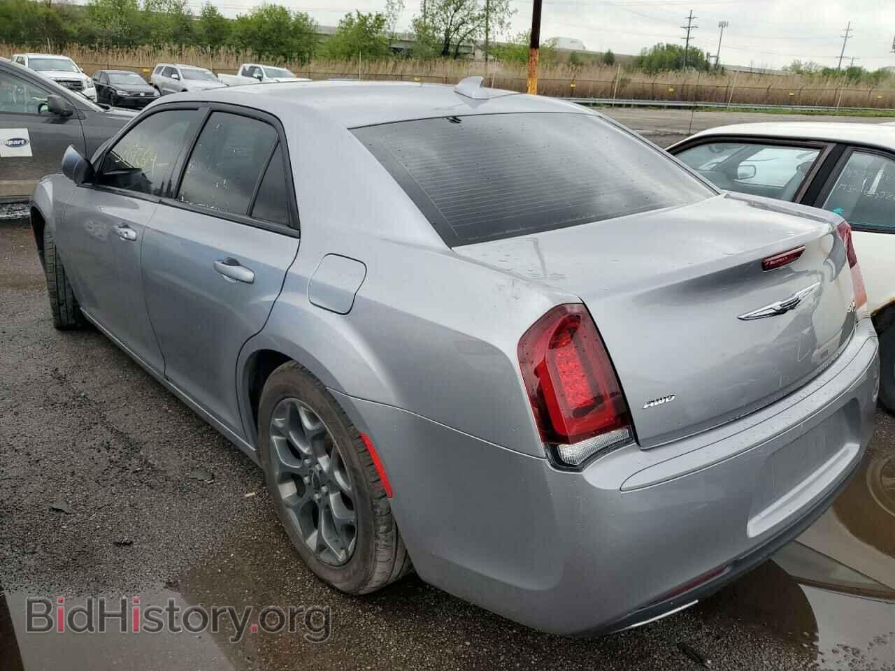 2016 CHRYSLER 300 - VIN: 2C3CCAGG6GH182813 - Фото 2