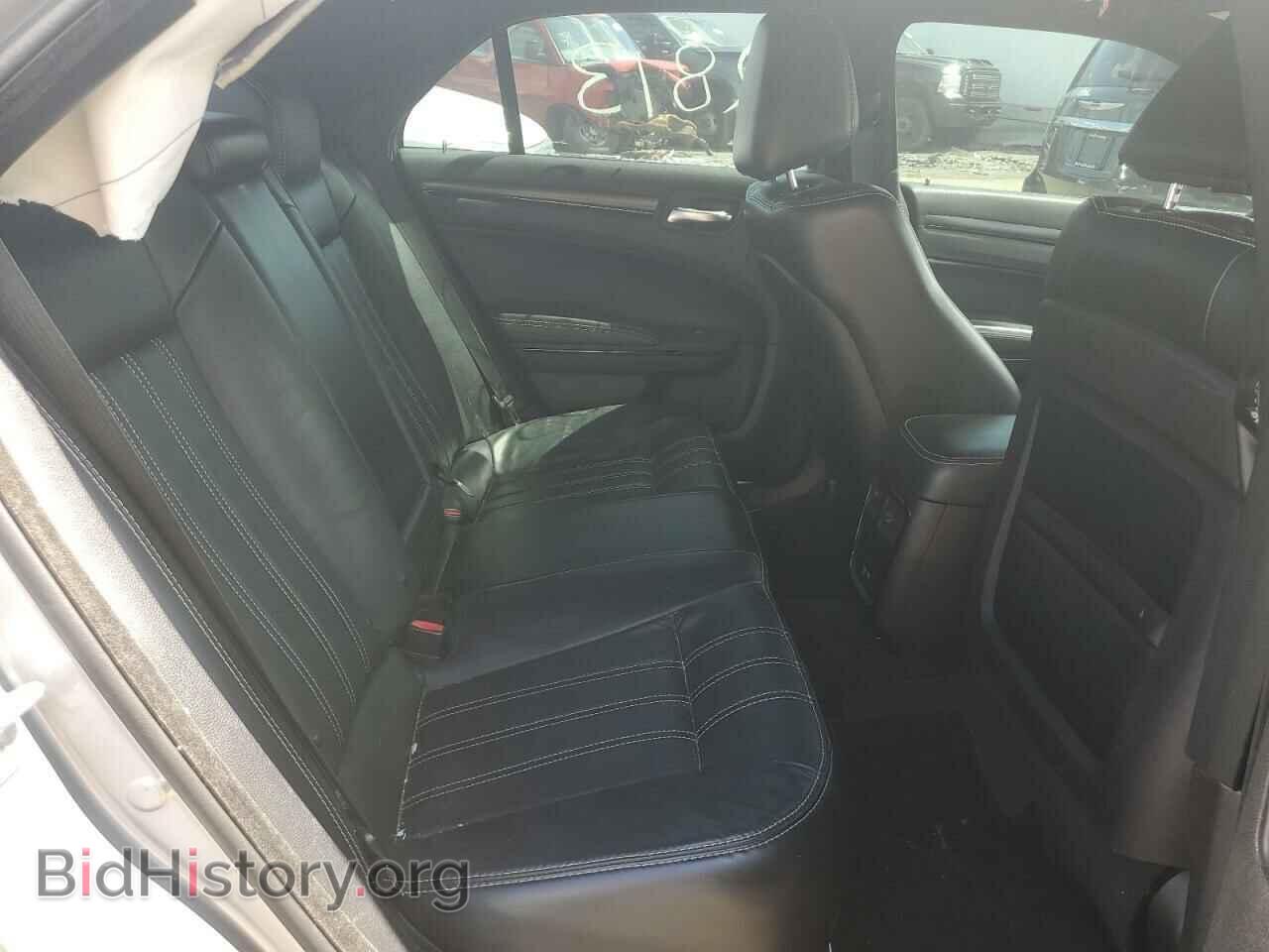 2016 CHRYSLER 300 - VIN: 2C3CCAGG6GH182813 - Фото 10