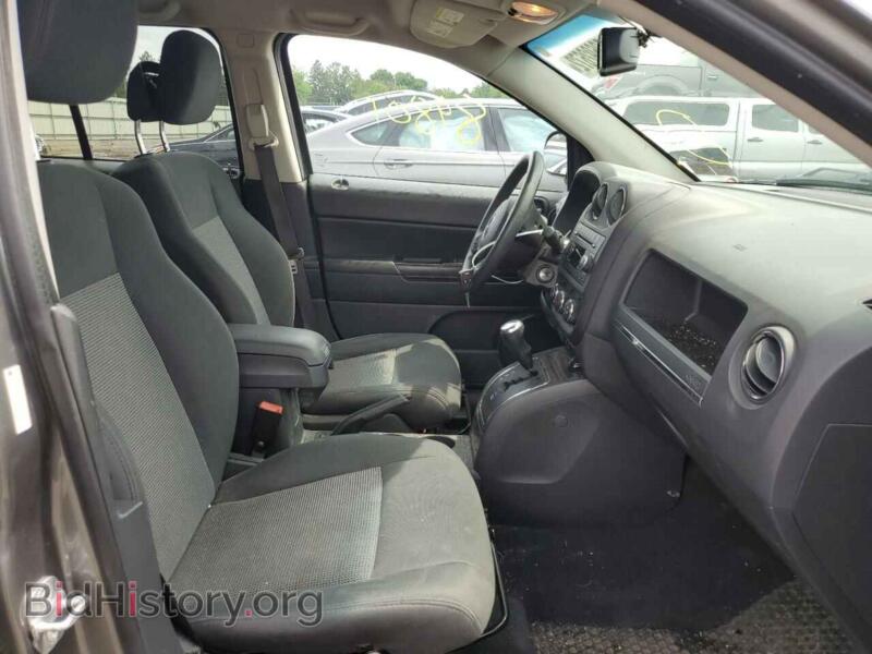 2012 Jeep COMPASS (VIN 1C4NJDBB6CD514439) — photo 5 of 10