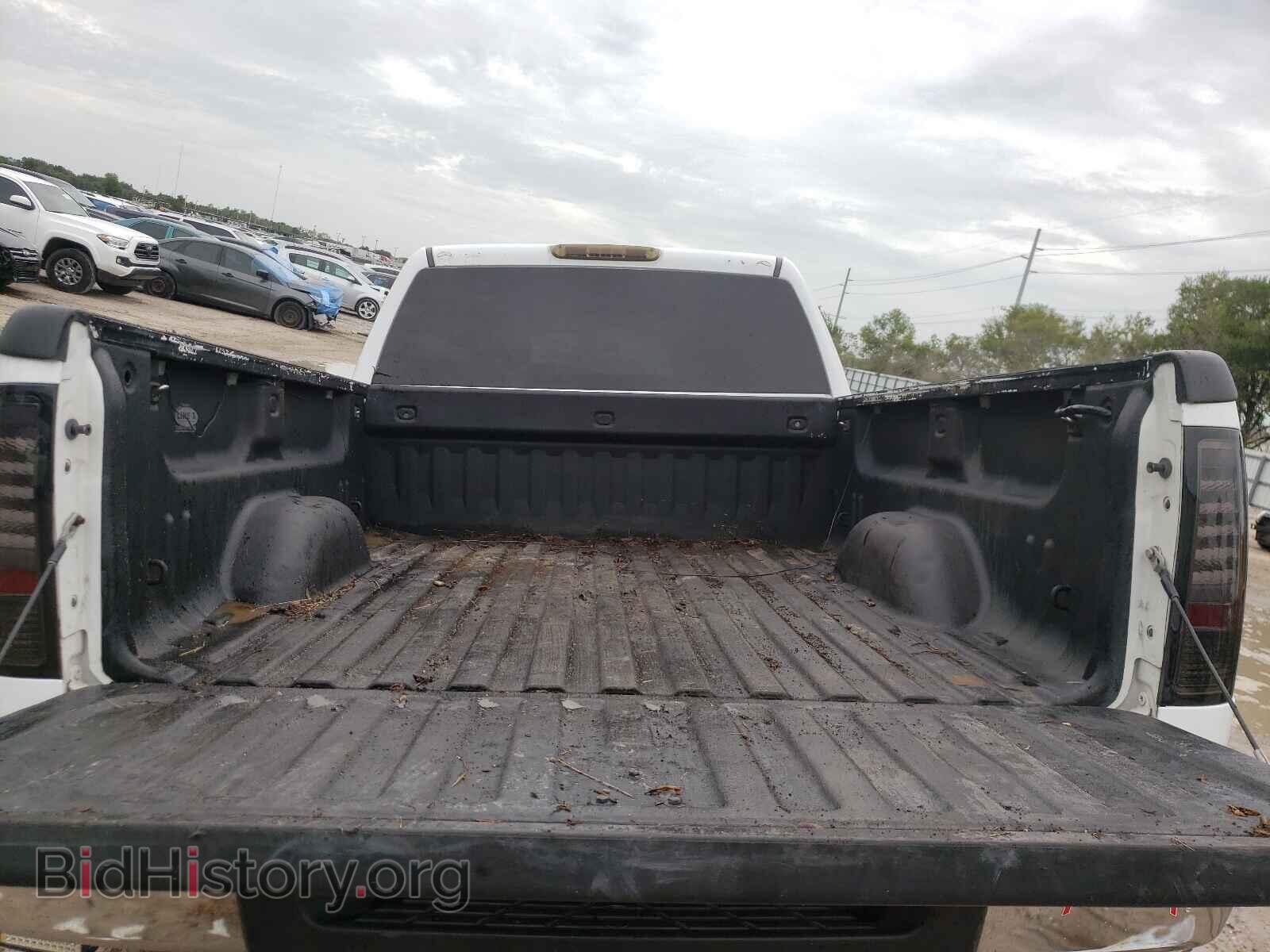 2013 GMC SIERRA - VIN: 1GT121C83DF205143 - Фото 9