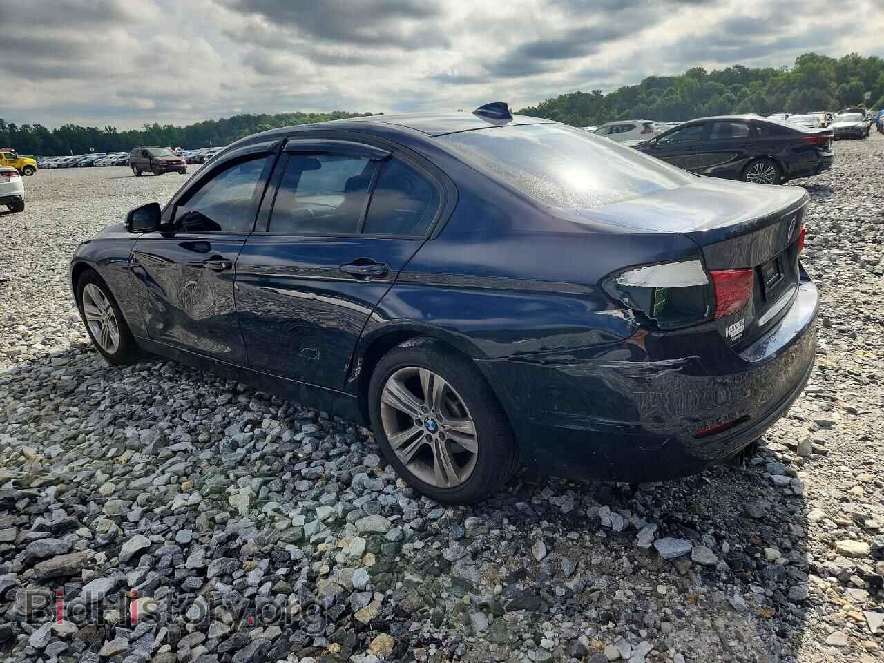 2016 BMW 3 SERIES - VIN: WBA8E9G59GNU28623 - Фото 2
