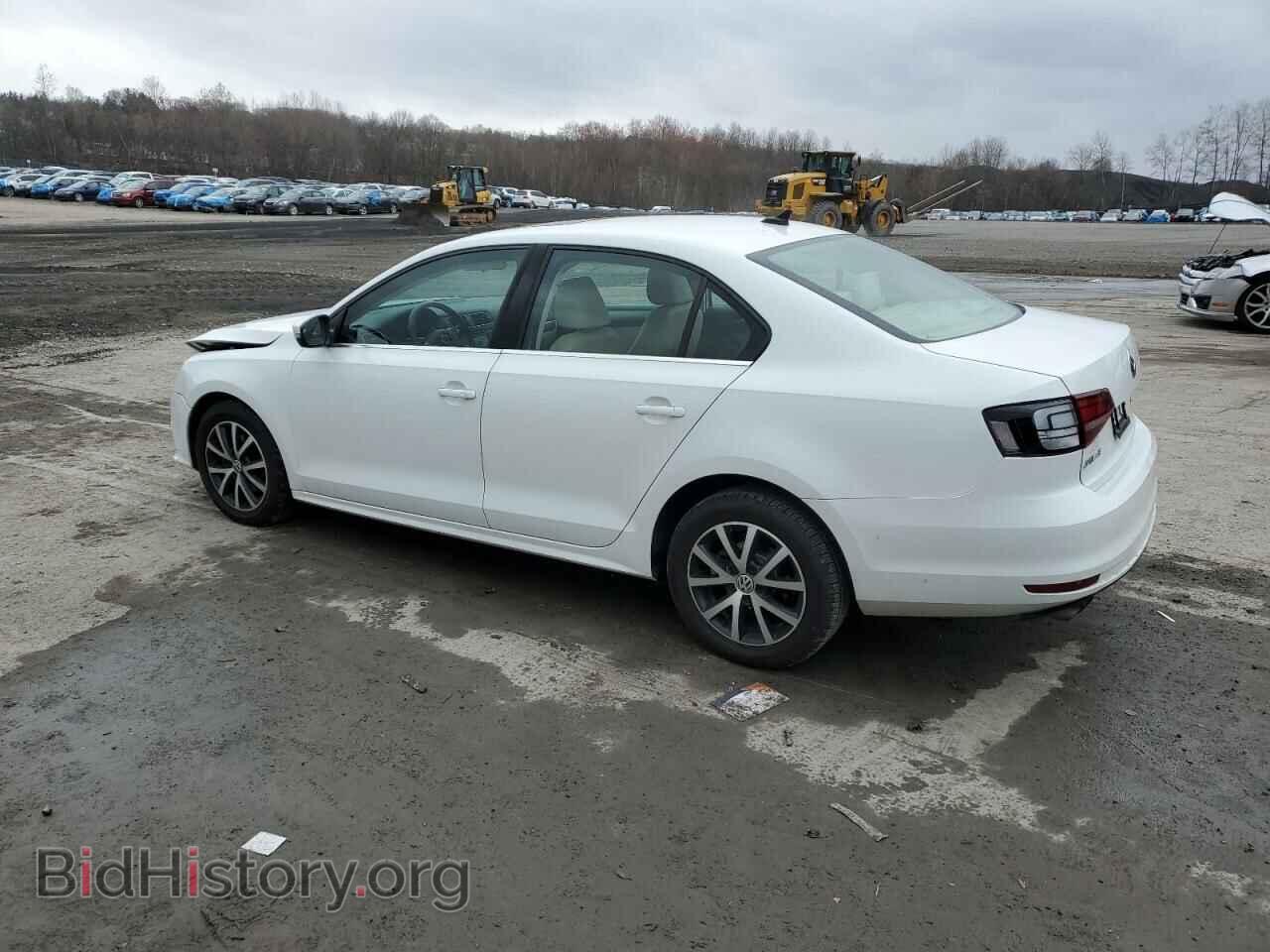 2017 VOLKSWAGEN JETTA - VIN: 3VWDB7AJ7HM255603 - Фото 2