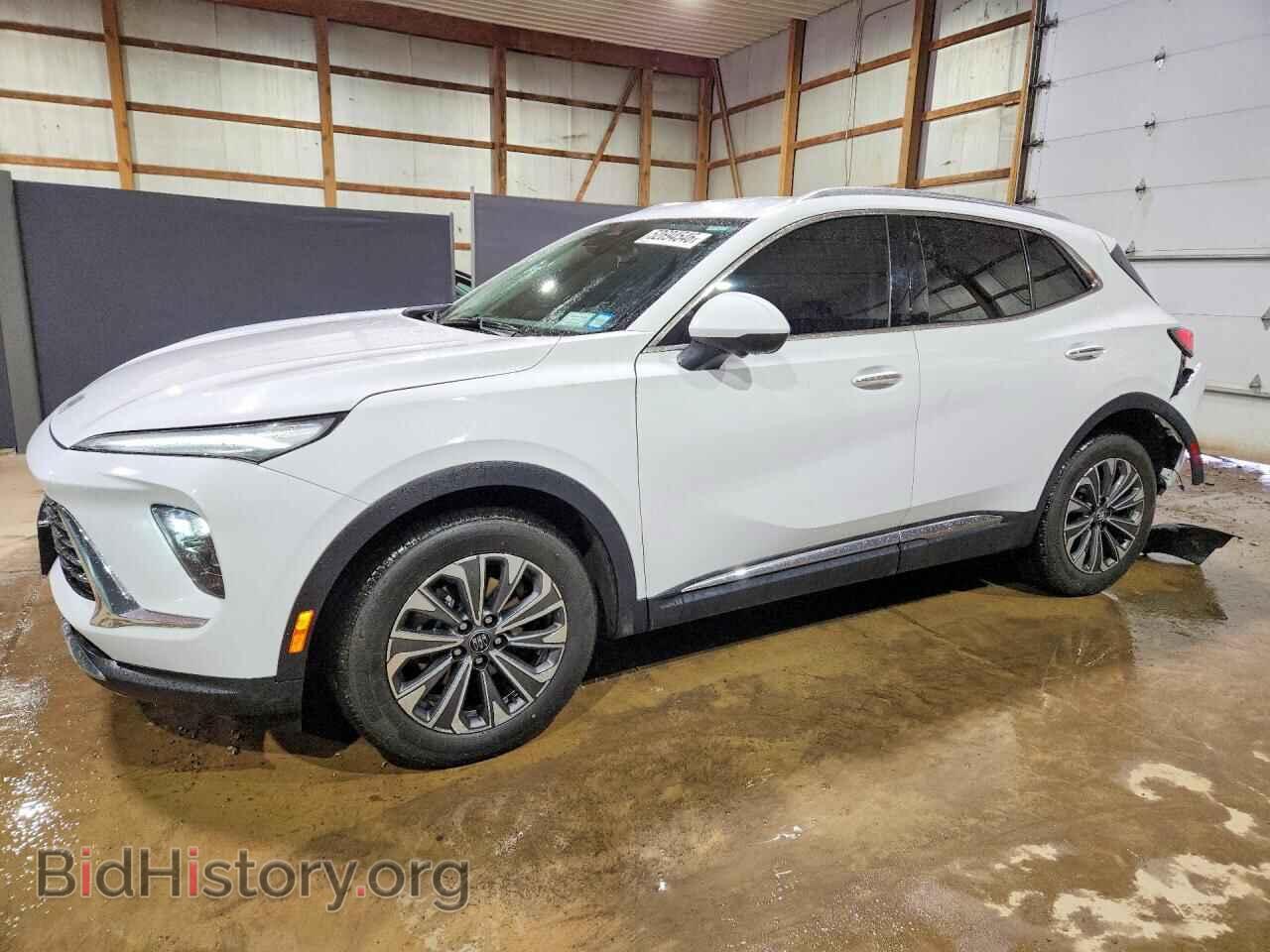Фотография LRBFZME42RD044668 - BUICK ENVISION 2024