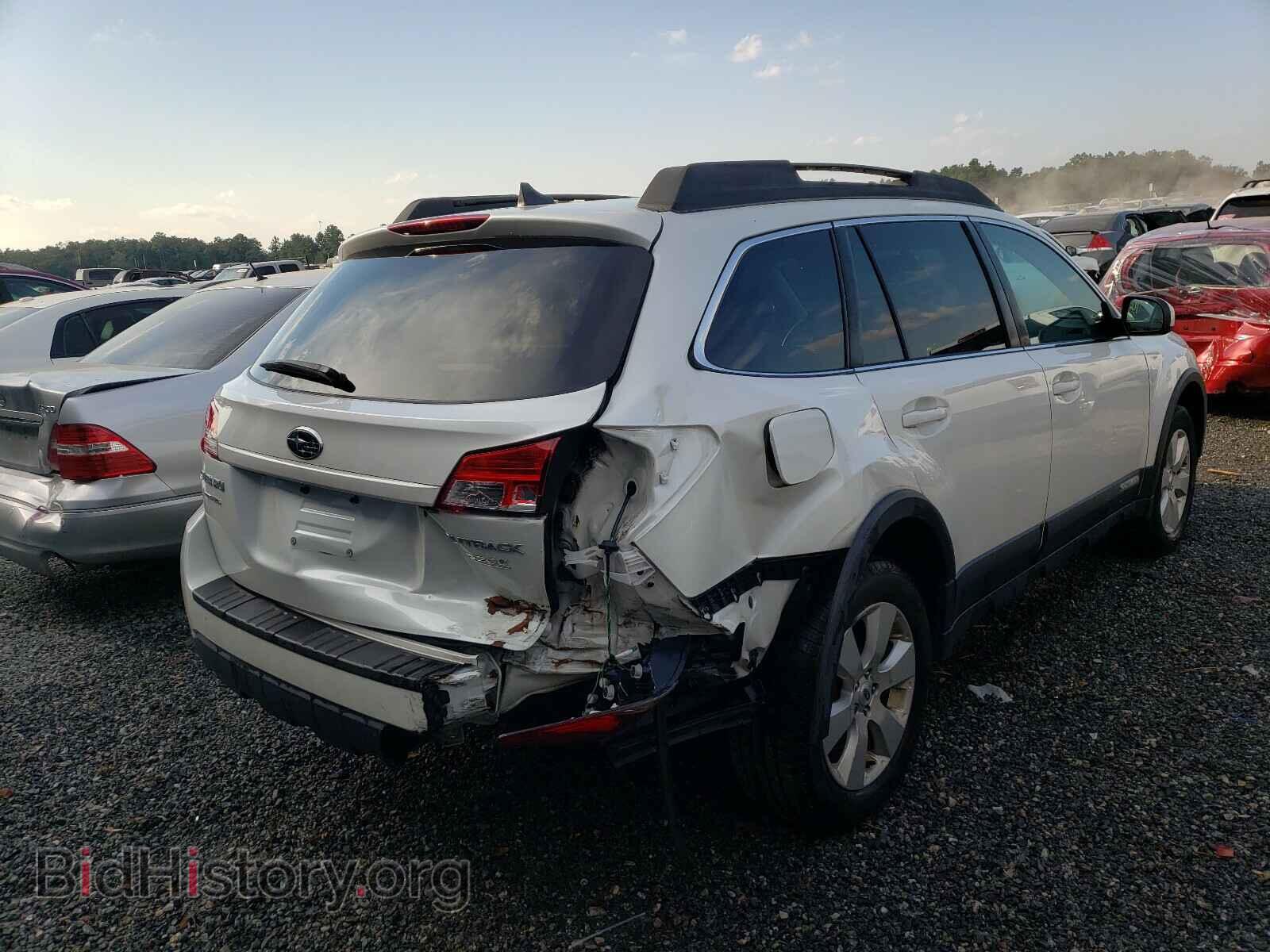2011 SUBARU OUTBACK - VIN: 4S4BRBKCXB3441097 - Фото 4