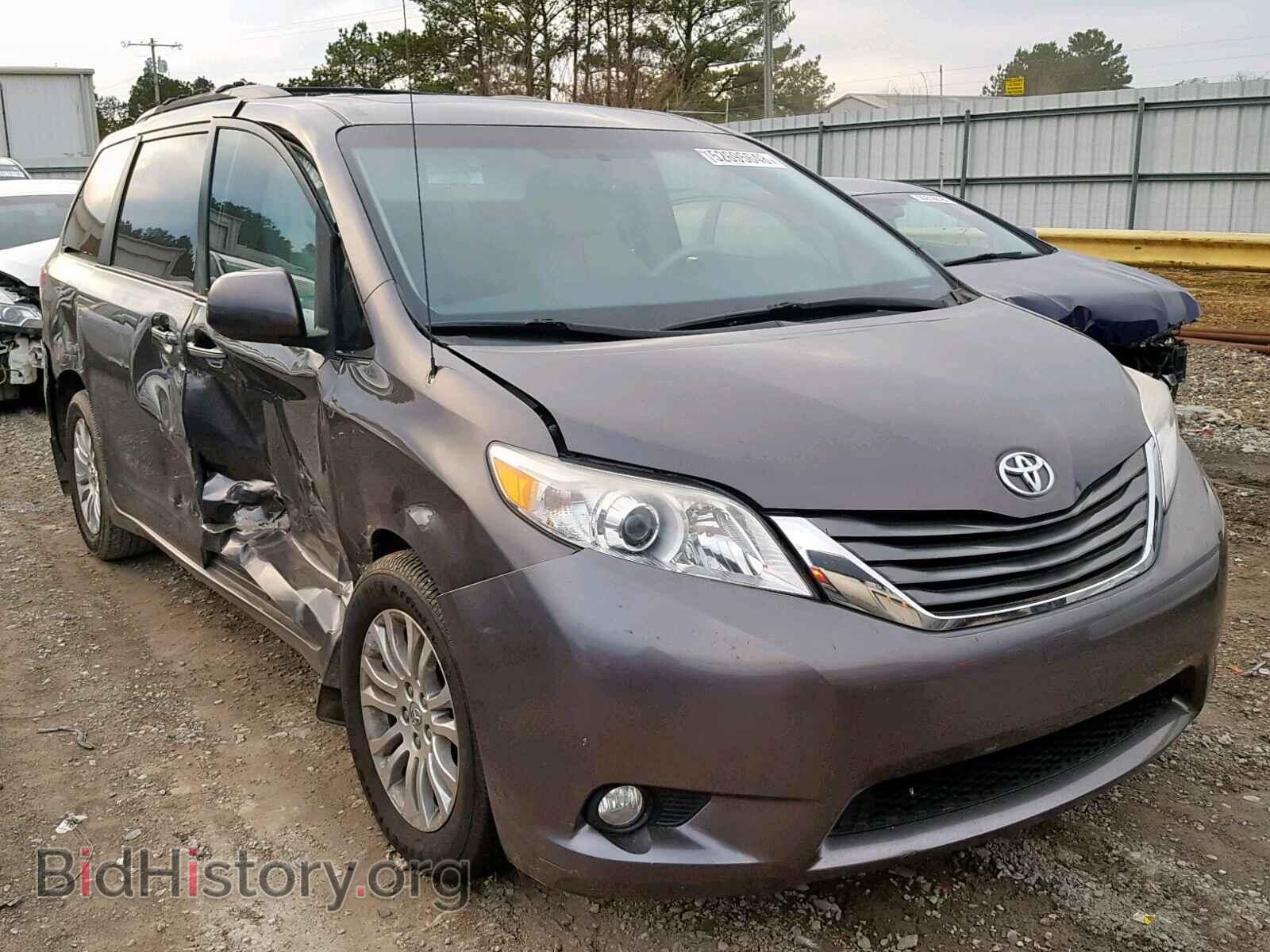 Photo 5TDYK3DC2CS242177 - TOYOTA SIENNA XLE 2012