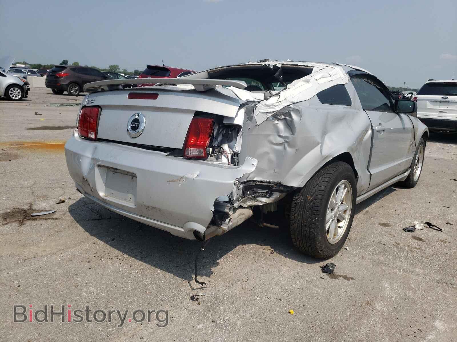 2006 FORD MUSTANG - VIN: 1ZVFT82H765204872 - Фото 4