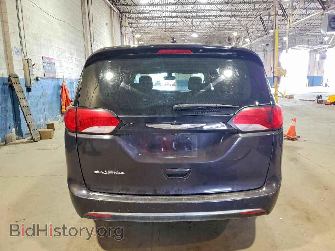 2017 CHRYSLER All Models - VIN: 2C4RC1BG4HR745611 - Photo 6
