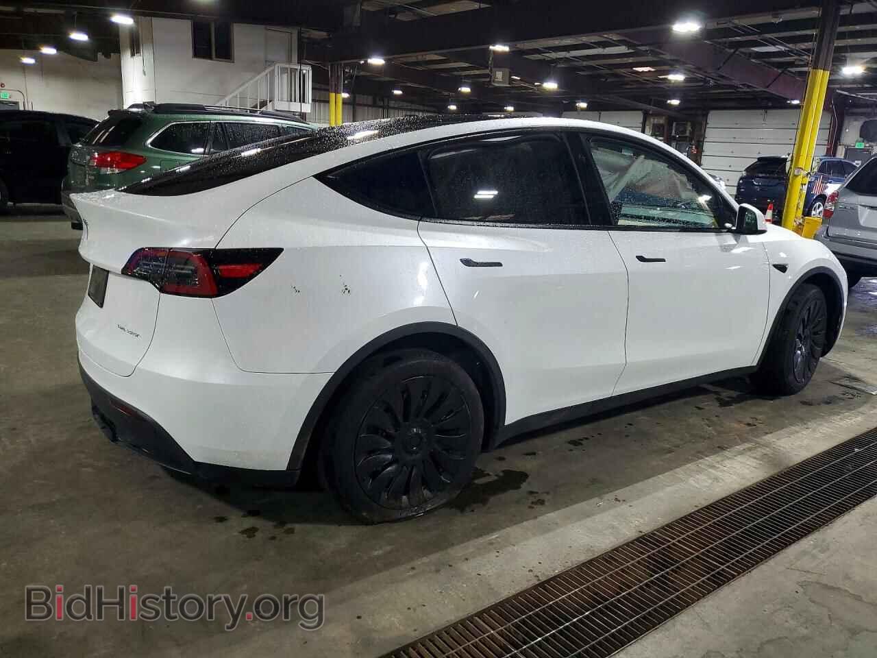 2025 TESLA MODEL Y - VIN: 7SAYGDEE6SA361148 - Photo 3