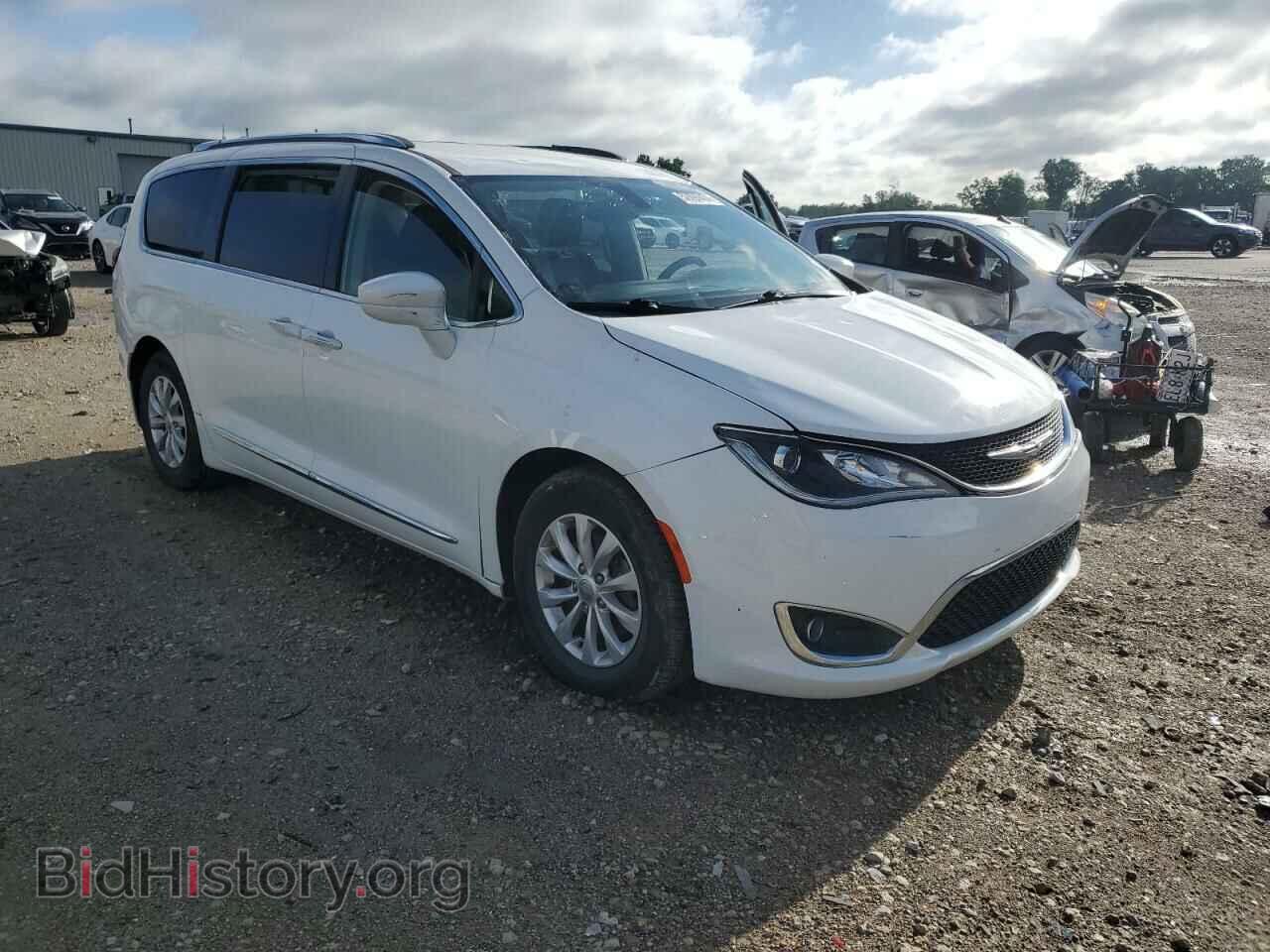 2018 CHRYSLER PACIFICA - VIN: 2C4RC1BG5JR144018 - Фото 4