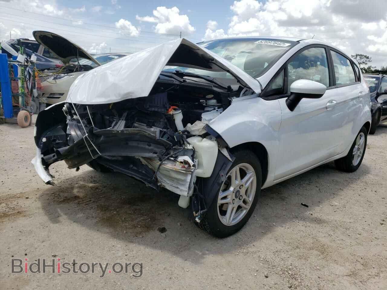 2017 FORD FIESTA - VIN: 3FADP4EJ2HM115753 - Фото 2