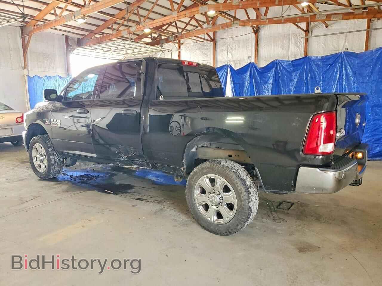 2016 RAM All Models - VIN: 3C6UR5DL6GG111495 - Photo 2