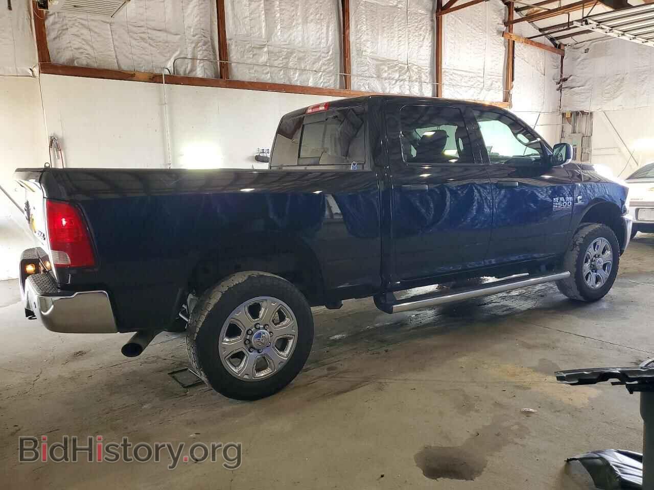2016 RAM All Models - VIN: 3C6UR5DL6GG111495 - Photo 3