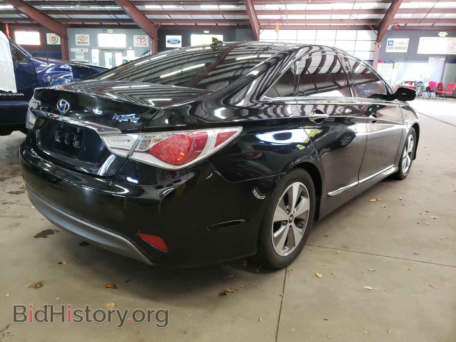 2012 HYUNDAI SONATA - VIN: KMHEC4A48CA020741 - Photo 4