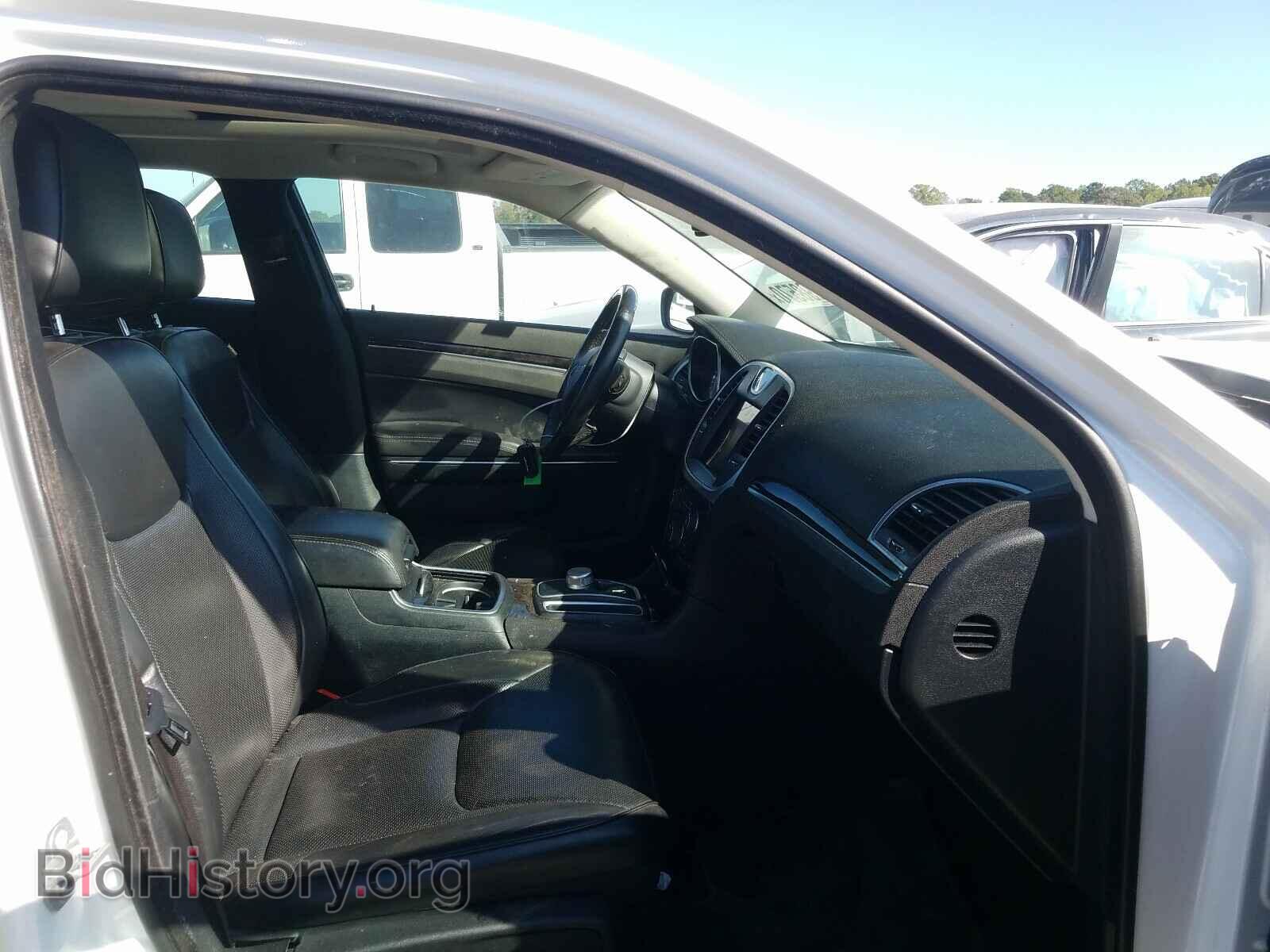 2017 CHRYSLER 300 - VIN: 2C3CCAKG0HH586909 - Фото 5
